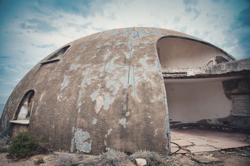 The "Dome", so called for its particular shape, was built in 1970 by the architect Dante Bini as the summer residence of one of the most famous coupl