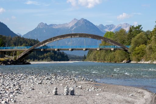 A beautiful shot of the bridge from the Olympic National Park in Washington, USA