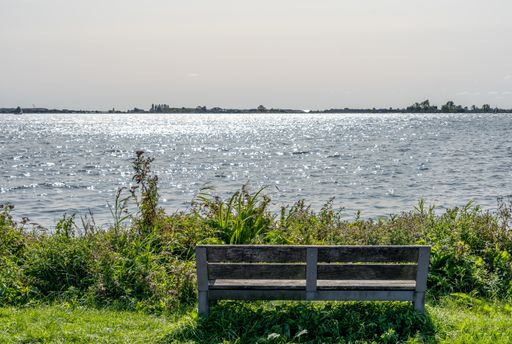 A lovely bench in the sunshine with a great view over the lake