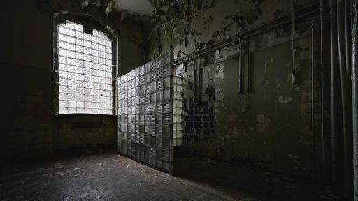 A beautiful view of the interior of an old abandoned building