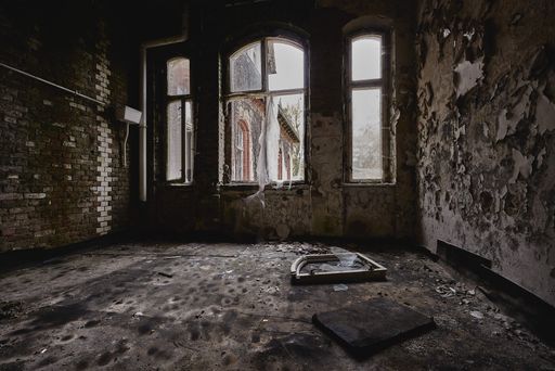 A beautiful view of the interior of an old deserted building