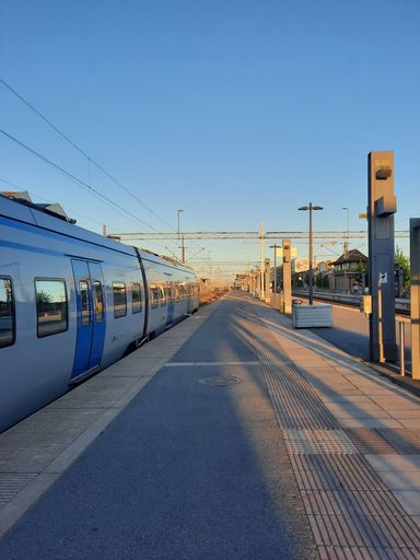 A train arriving in train station
