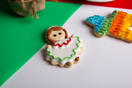 Top view of sugar cookies decorated.