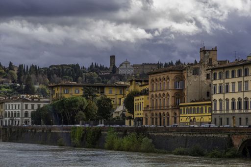 The gorgeous cityscape of Florance, Italy on a cloudy day