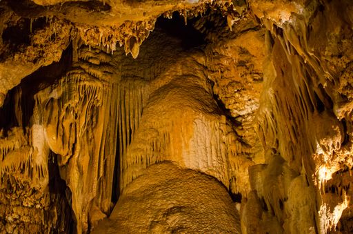 A closeup shot of rocks in Konepruske Caves, Czech Republic