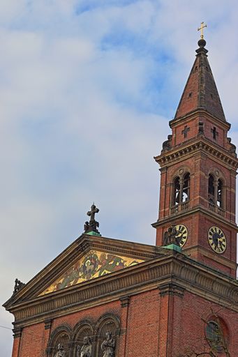 A vertical shot of the Catholic Church of St. Ursula