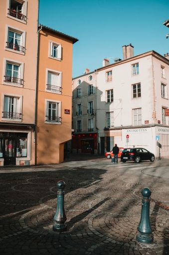 Beautiful landscape shot of the streets of Nancy during a blue sky winter day.