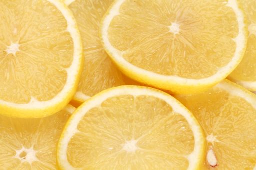 A closeup shot of juicy lemon slices