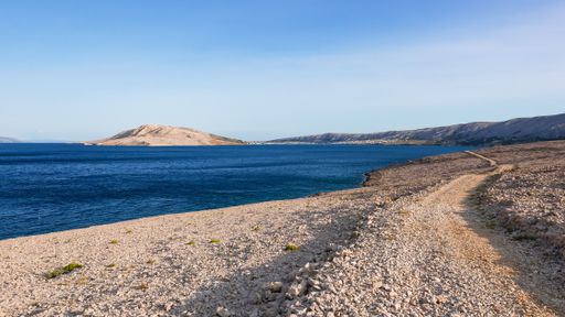 A mesmerizing view of a beautiful seascape under a blue sky