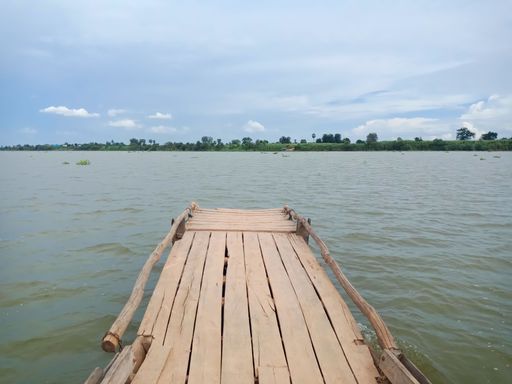 A wooden walkway to the ocean