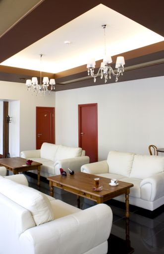 A view inside a modern and luxurious house with white painted wall