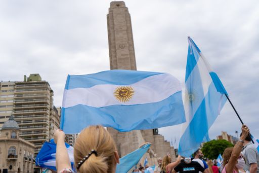 People protesting against the quarantine, corrupt  and the government's intention to reform justice