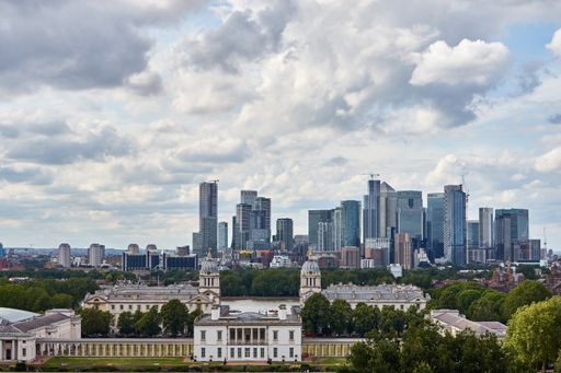 A beautiful shot of London city skyline under the cloudy sky