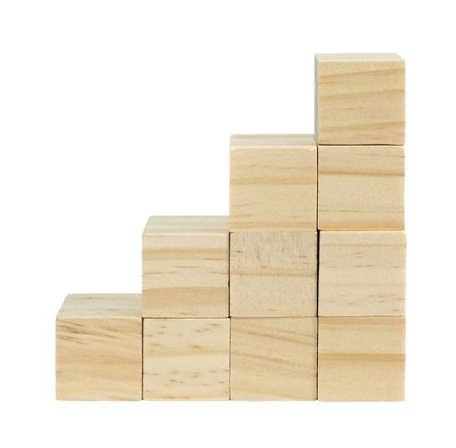 The wooden blocks arranged in pyramid shape