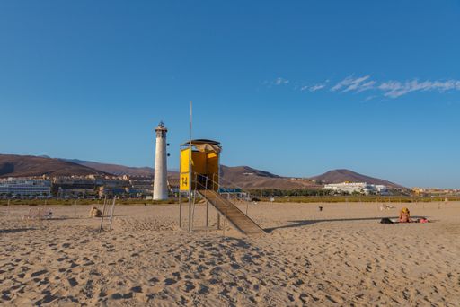 Morro Jable, Fuerteventura, Spain : 2020 October 08 : Gente de camino al faro de Morro Jable en la Isla de Fuerteventura en Espana en el verano.