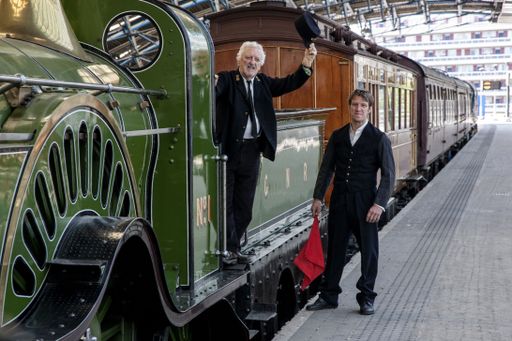 Bernard Cribbins and Marshall Lancaster on the set of The Railway Children, Waterloo Station