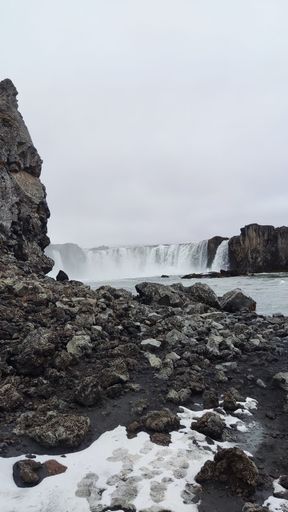 It's on of the greatest waterfalls in Iceland.