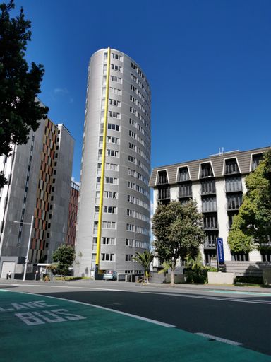 View of UniLodge Auckland Student Accommodation on Anzac Ave