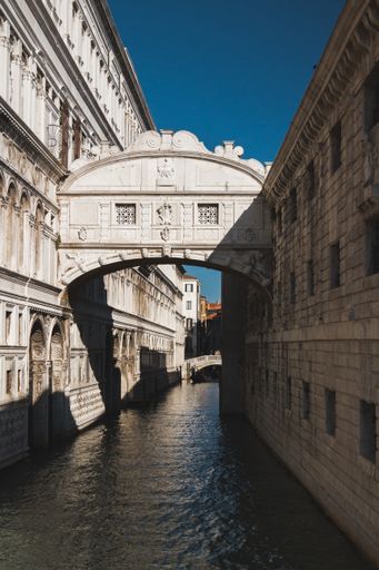 A vertical shot of the bridge of sighs in Italy