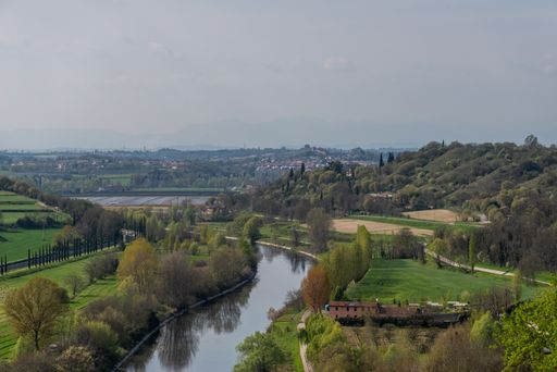 A high angle shot of a beautiful scenery of the Franciacorta region in Italy