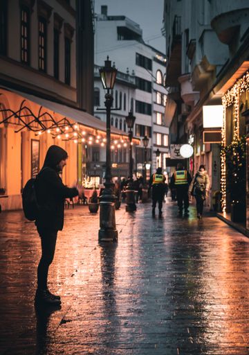 Details from the streets of Budapest during holidays