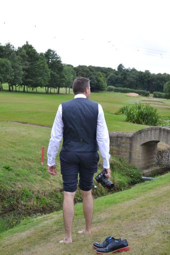 A vertical shot of the photographer stream behind the scenes