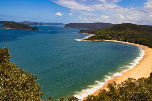 A scenic view of the Pearl Beach NSW coastline, as seen from the top of Mt Ettalong