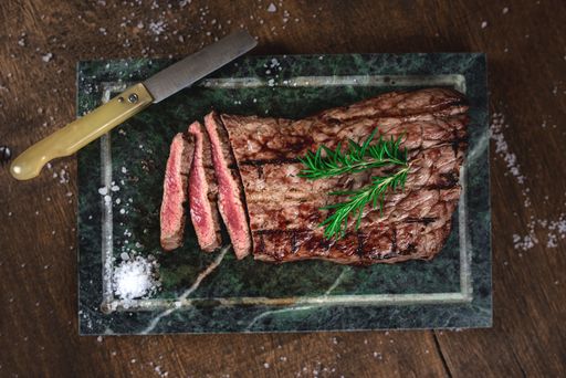 A top view of a medium grilled beefsteak