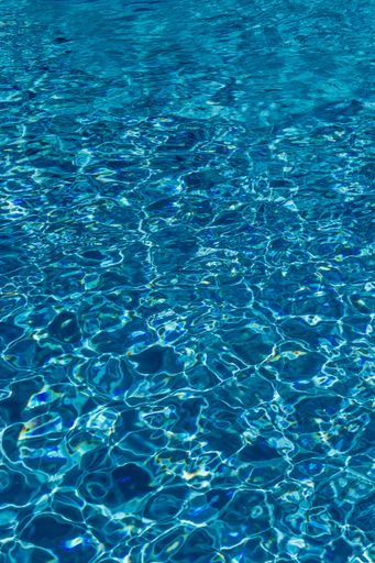 A closeup shot of the water pool