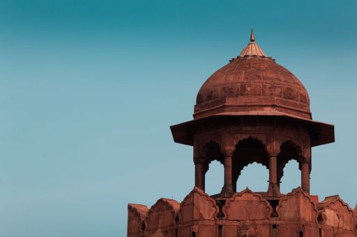 A beautiful shot of the historic Red Fort (Lal Qila) in Delhi, India