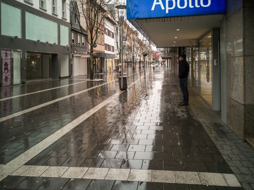 empty streets on a rainy day in the second lockdown based on the Corona pandemic
