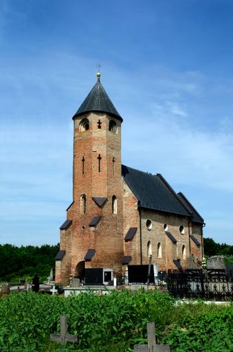 This historic church, built in the 12th and 13th centuries