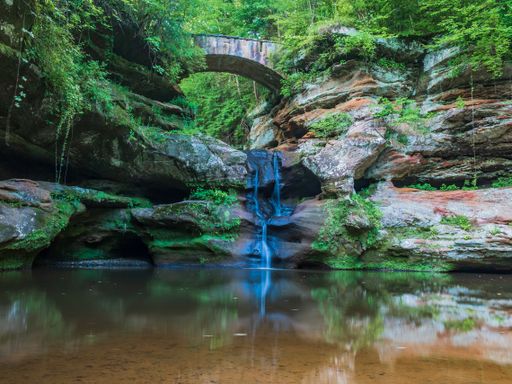 Stunning nature of the Hocking Hills, the hidden gem in Ohio