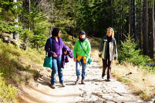 Group of people walking up the Karkonosze mountains