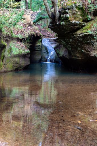 A small beautiful waterfall in Hocking Hills State Park, Ohio
