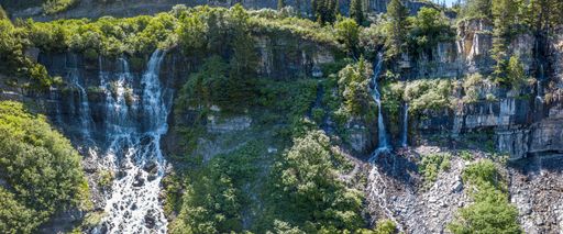 A beautiful scenery of the Scout Falls Waterfall in Utah, United States