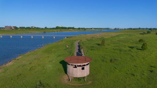 A bird spotting location to watch birds in the IJssel nearby Zwolle, the Netherlands.