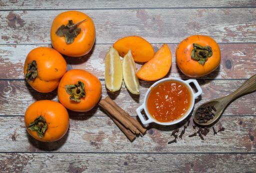 organic and fresh persimmon fruits to prepare jams
