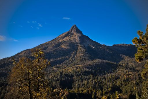 Mexico is home to many volcanic peaks few of which are still active. One such peak is Nevado de Colima.