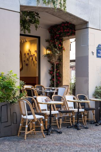 An outdoor of a cafe in Paris, France