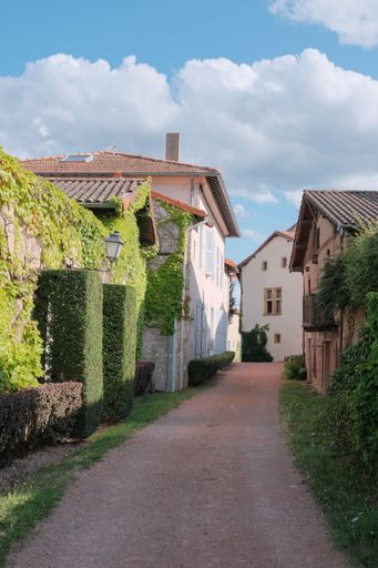 A vertical shot of scenic views in a quaint village in France