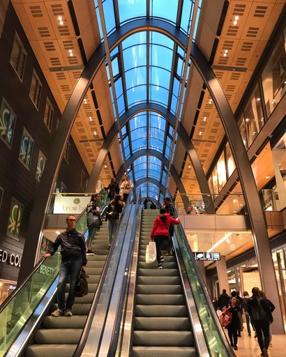 A vertical shot of the inside of the shopping mall in Hamburg, Germany