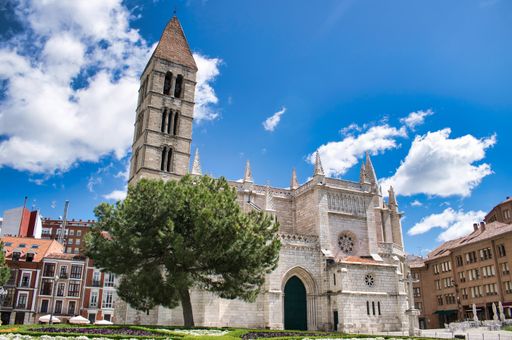 The three-tiered bell tower of the Elizabethan church of Santa Maria la Antigua in Valladolid, Spain