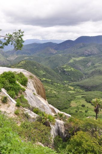 A vertical shot of the beautiful nature in Hierve el Agua, Oaxaca, Mexico