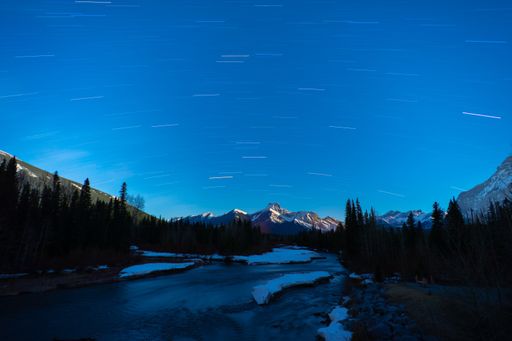 A mesmerizing view of the star streaks seen over Kananaskis, Alberta, Canada