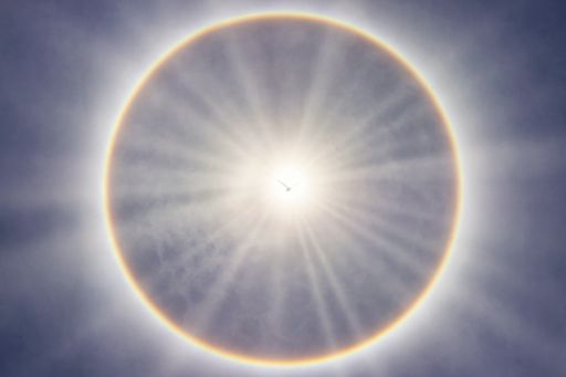 The bright rays of light in a circle