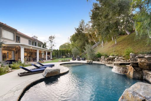 An exterior shot of a Luxury Home in Calabasas California