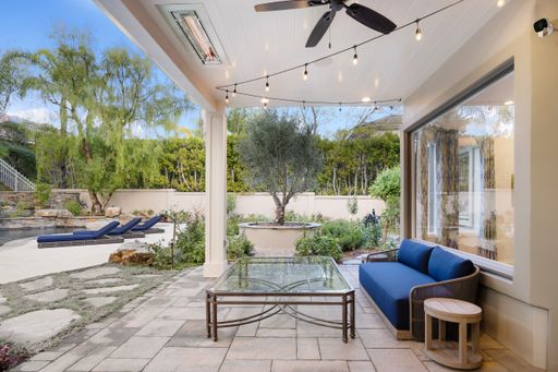 An exterior shot of a Luxury Home in Calabasas California