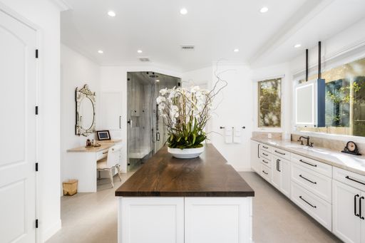 An interior shot of the kitchen of a Luxury Home in Calabasas California