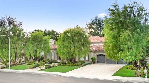 An exterior shot of a Luxury Home in Calabasas California